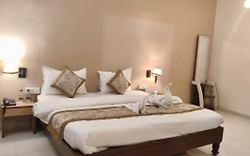 Hotel Shree Krishna Jungle Resort